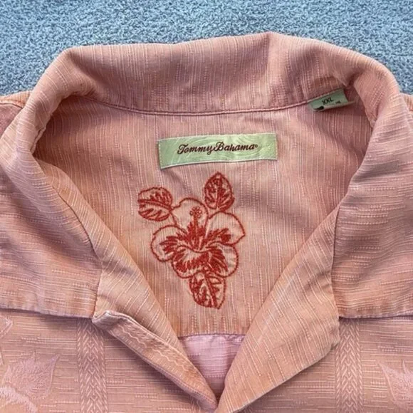 Tommy Bahama 100% Silk Aloha Men’s Button Up Hawaiian Shirt Pink Hibiscus XXL - Picture 2 of 5